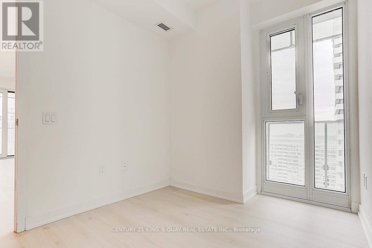 2103 - 3900 Confederation Parkway, Mississauga, ON - Indoor Photo Showing Other Room