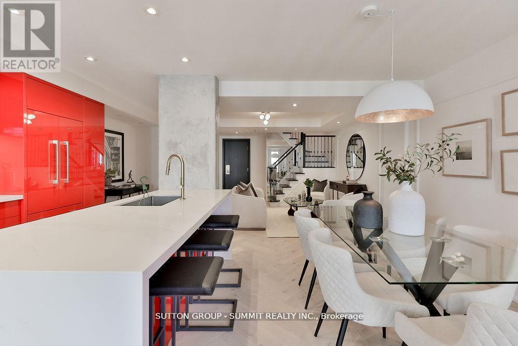 Ph07 - 102 Bloor Street W, Toronto, ON - Indoor Photo Showing Other Room