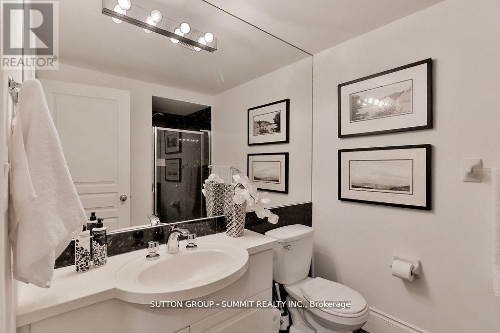 Ph07 - 102 Bloor Street W, Toronto, ON - Indoor Photo Showing Bathroom