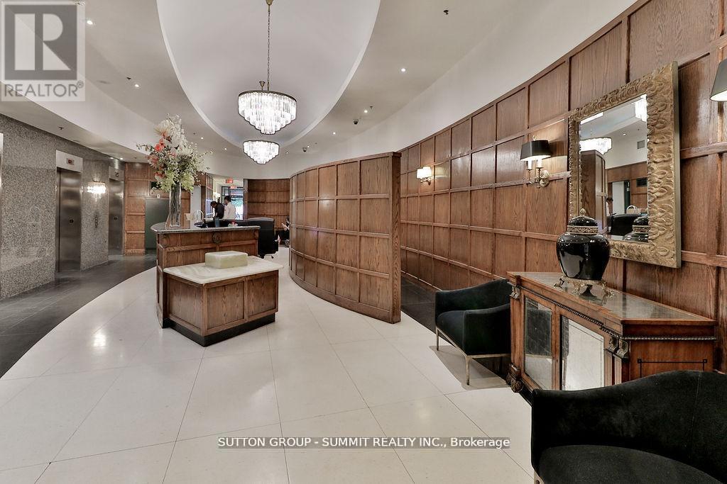 Ph07 - 102 Bloor Street W, Toronto, ON - Indoor Photo Showing Other Room