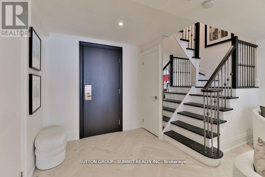 Ph07 - 102 Bloor Street W, Toronto, ON - Indoor Photo Showing Other Room