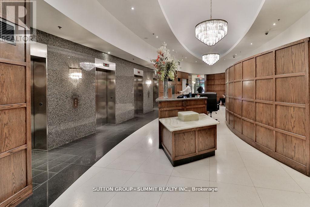 Ph07 - 102 Bloor Street W, Toronto, ON - Indoor Photo Showing Other Room