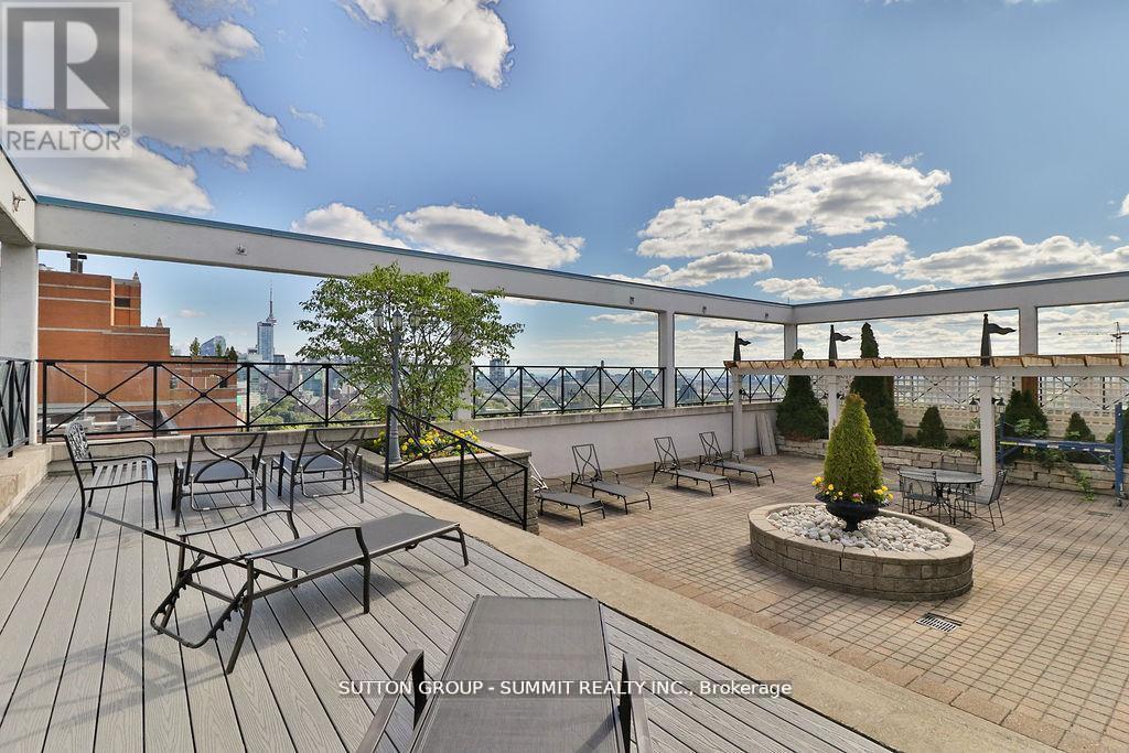 Ph07 - 102 Bloor Street W, Toronto, ON - Outdoor With Deck Patio Veranda