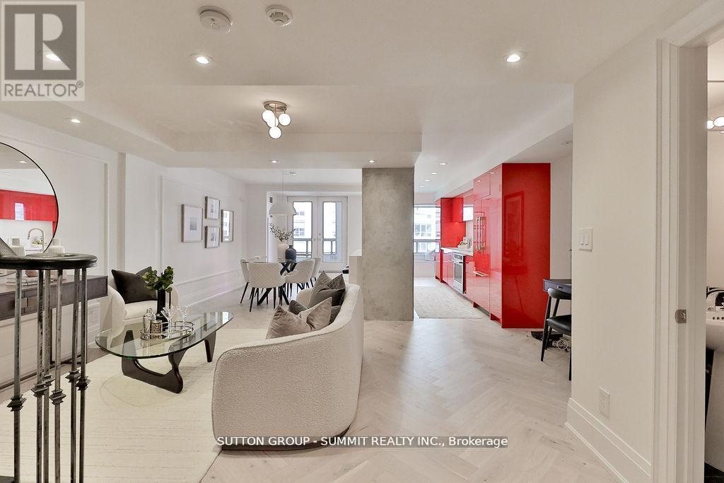 Ph07 - 102 Bloor Street W, Toronto, ON - Indoor