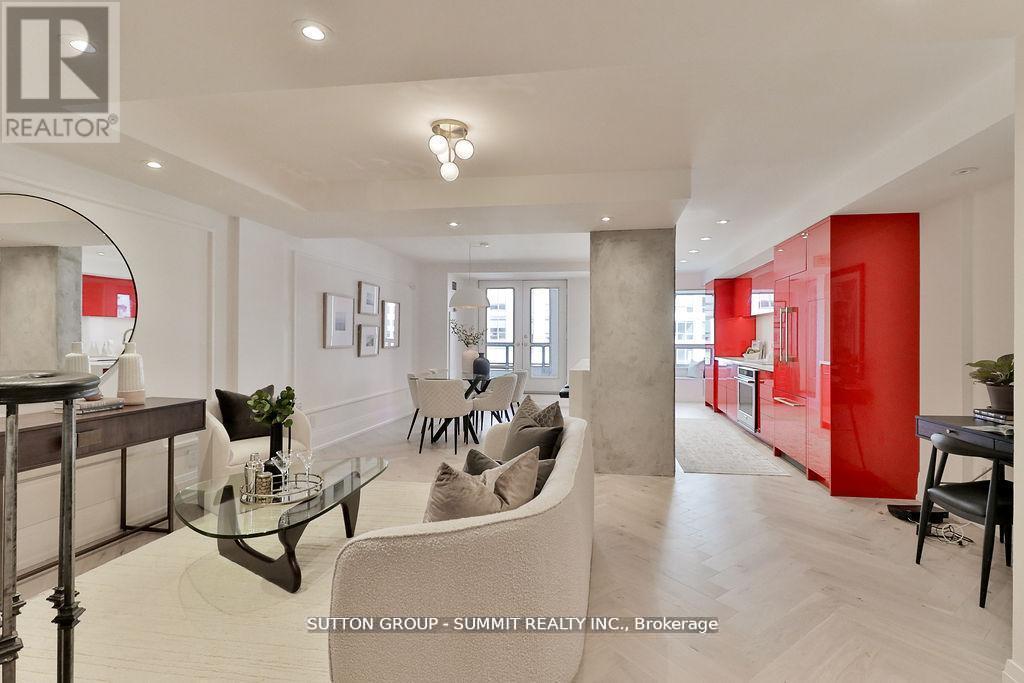 Ph07 - 102 Bloor Street W, Toronto, ON - Indoor Photo Showing Other Room