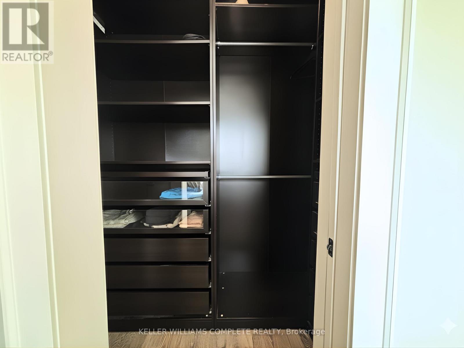 Ph4 - 181 James Street N, Hamilton, ON - Indoor Photo Showing Other Room