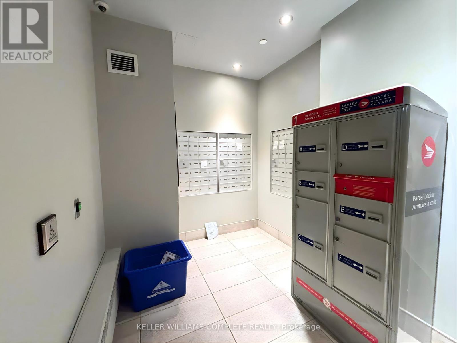 Ph4 - 181 James Street N, Hamilton, ON - Indoor