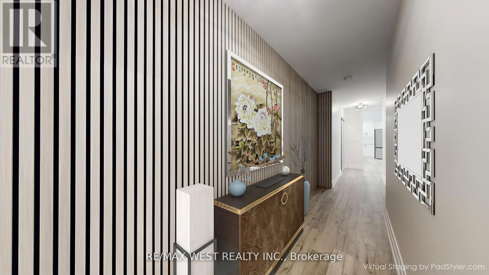 404 - 1535 Lakeshore Road E, Mississauga, ON - Indoor Photo Showing Other Room