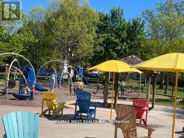 404 - 1535 Lakeshore Road E, Mississauga, ON - Outdoor