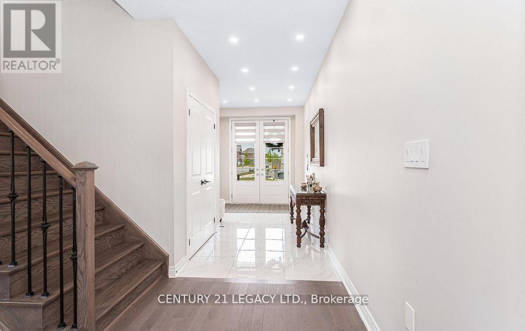 35 Farringdon Crescent, Brampton, ON - Indoor Photo Showing Other Room