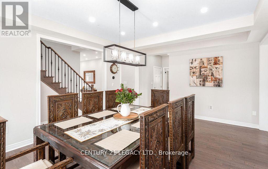 35 Farringdon Crescent, Brampton, ON - Indoor Photo Showing Dining Room