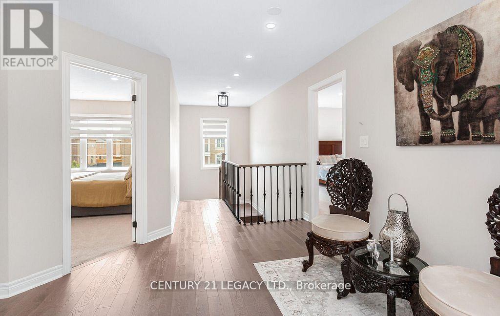 35 Farringdon Crescent, Brampton, ON - Indoor