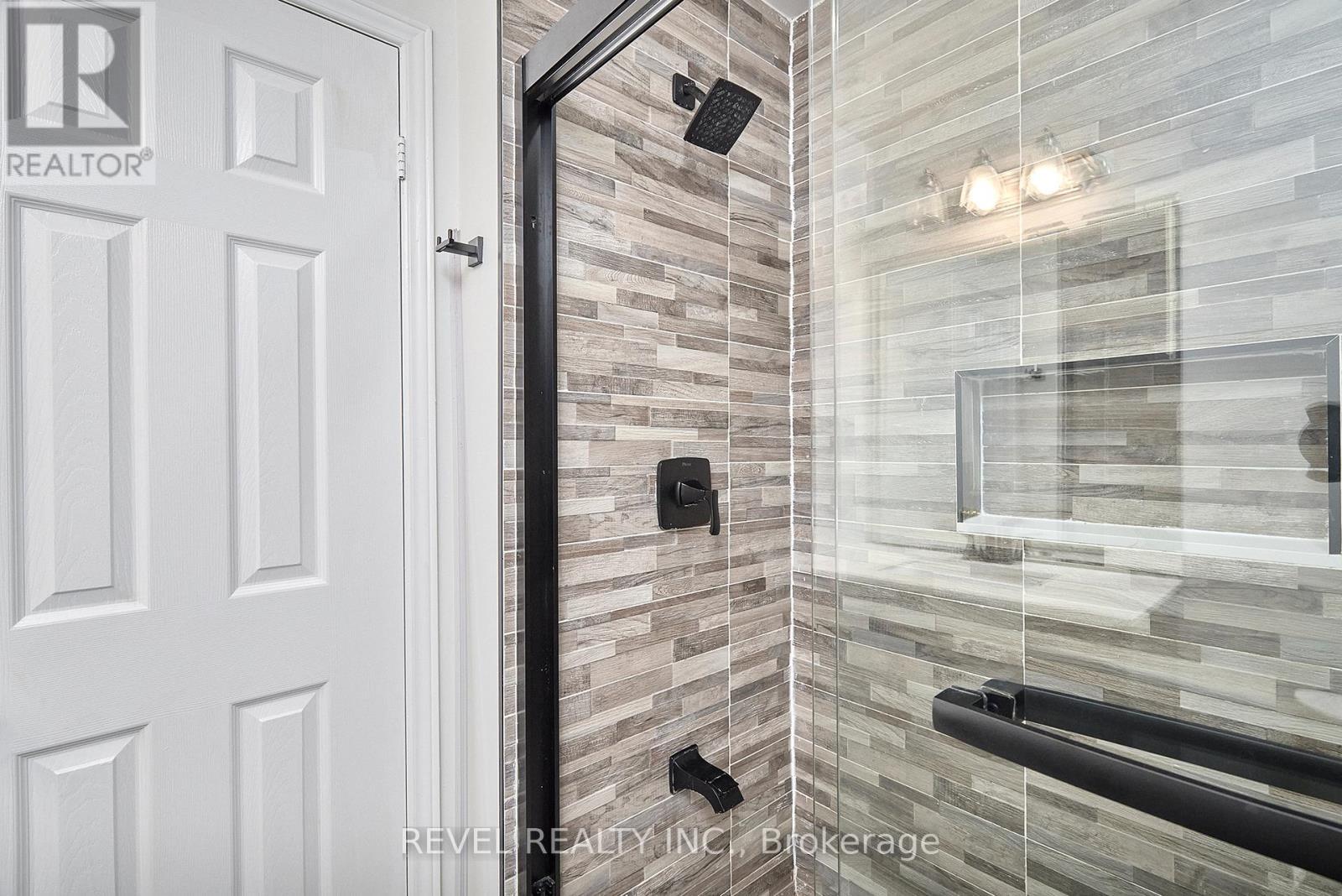 35 Manordale Crescent, Vaughan, ON - Indoor