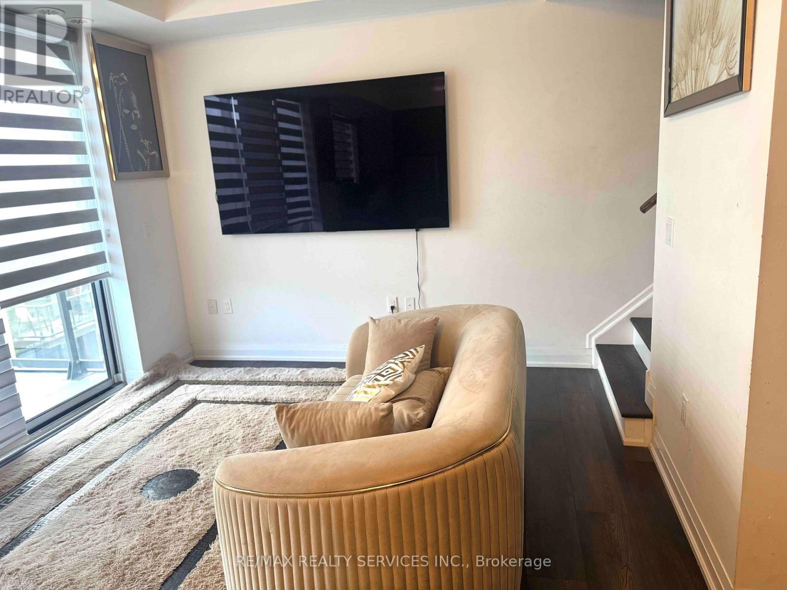 303 - 95 Attmar Drive, Brampton, ON - Indoor Photo Showing Other Room