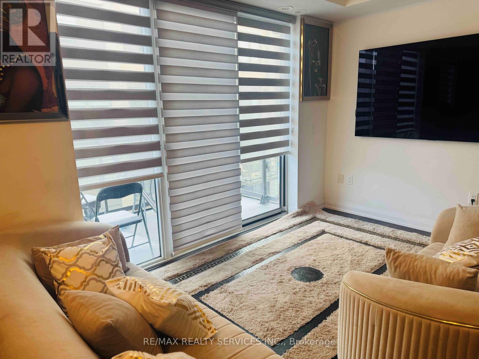 303 - 95 Attmar Drive, Brampton, ON - Indoor Photo Showing Other Room