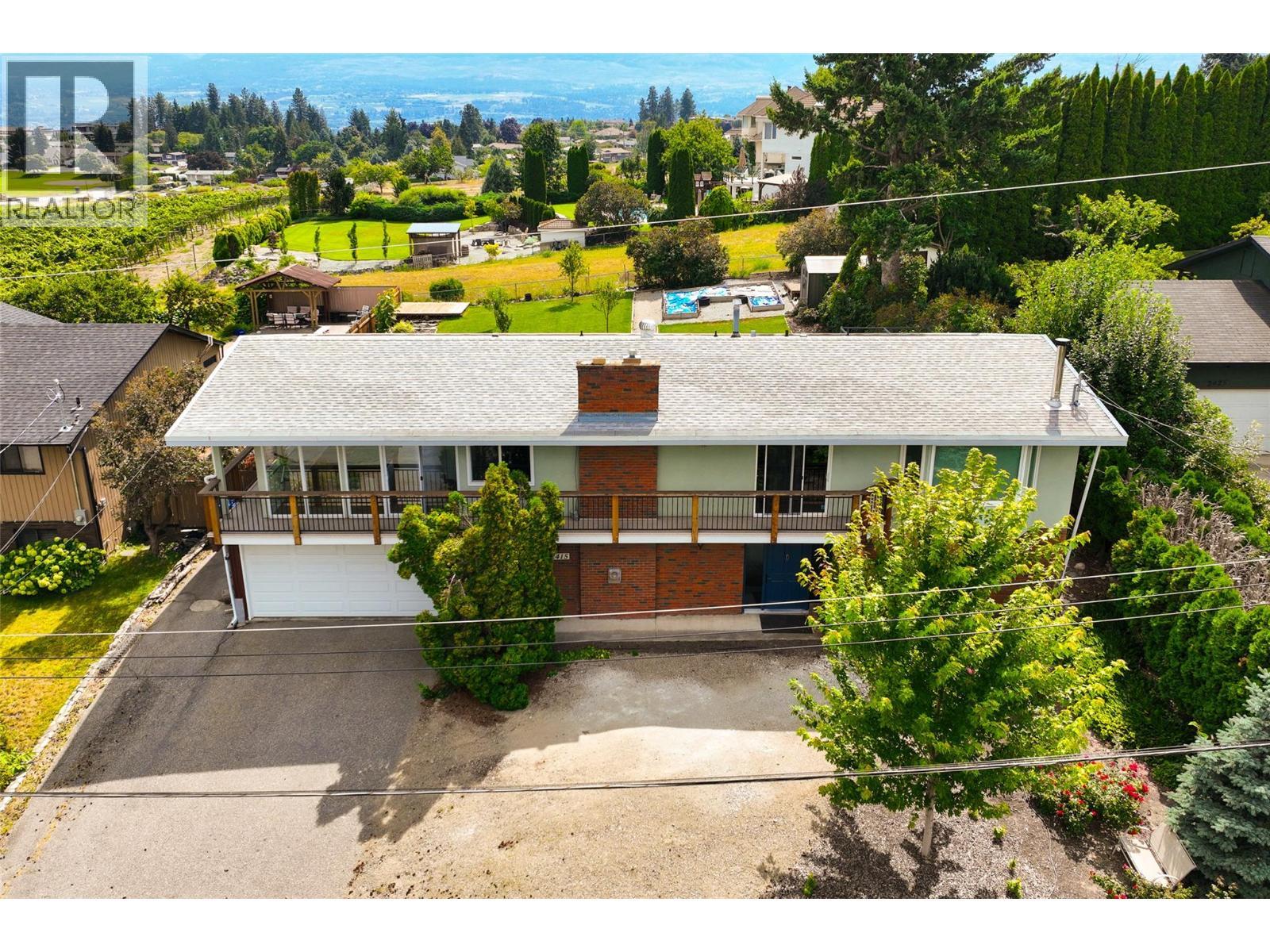 2415 Collingwood Road, West Kelowna, BC - Outdoor