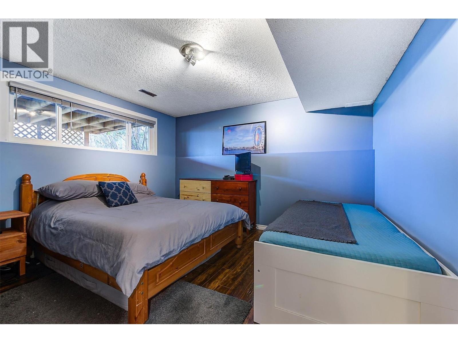 2415 Collingwood Road, West Kelowna, BC - Indoor Photo Showing Bedroom