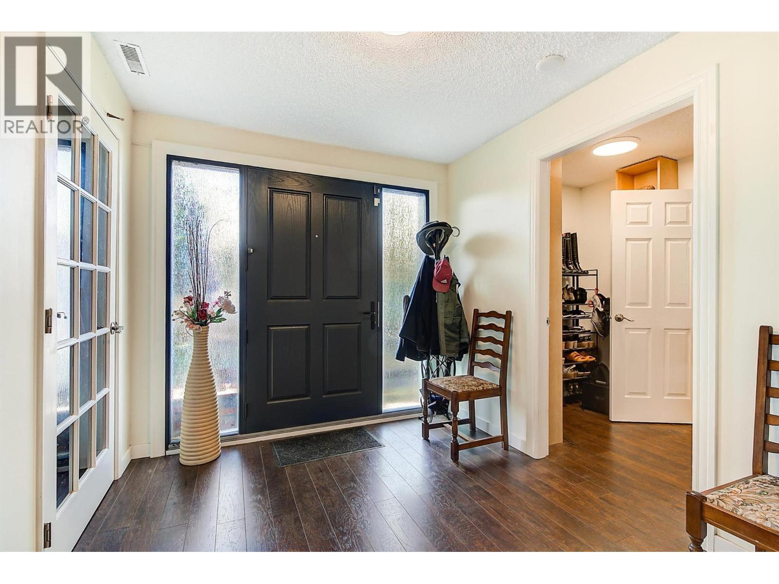 2415 Collingwood Road, West Kelowna, BC - Indoor Photo Showing Other Room
