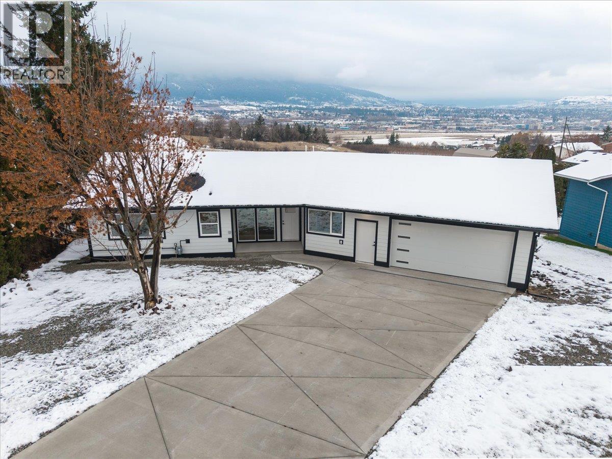 6535 Blue Jay Road, Vernon, BC - Outdoor
