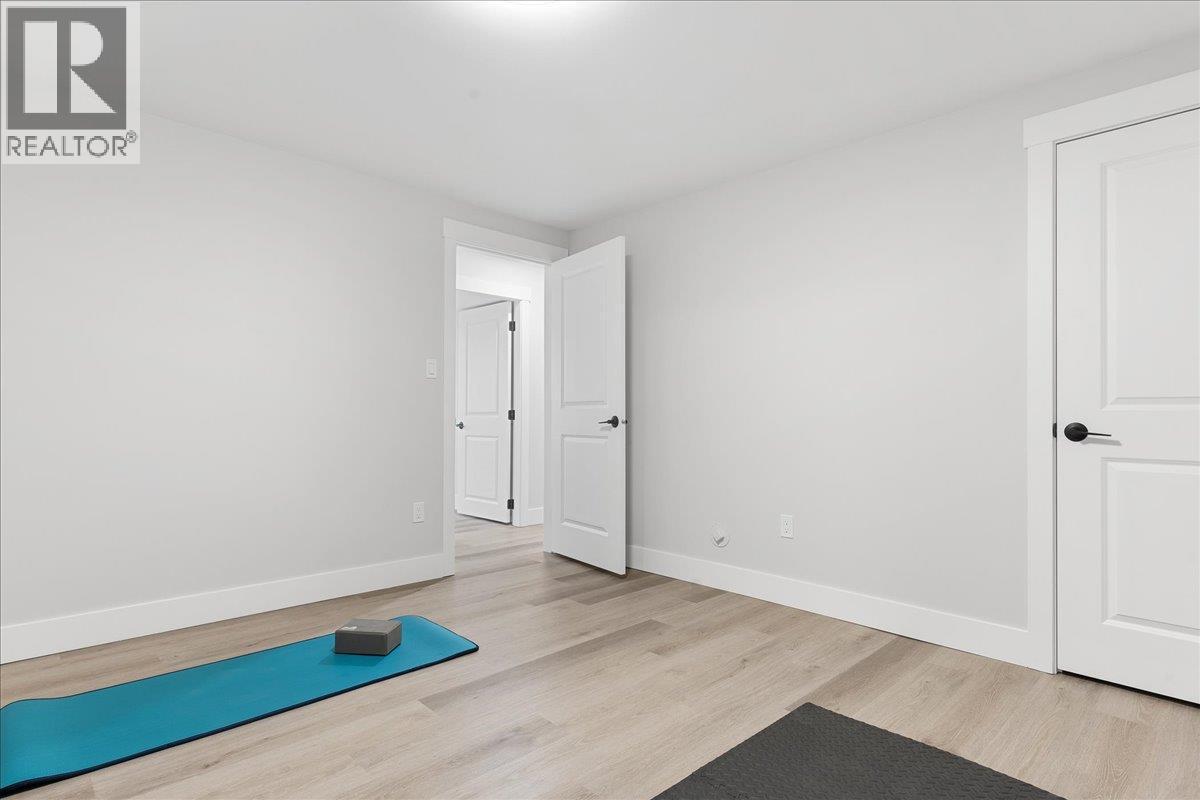 6535 Blue Jay Road, Vernon, BC - Indoor Photo Showing Other Room