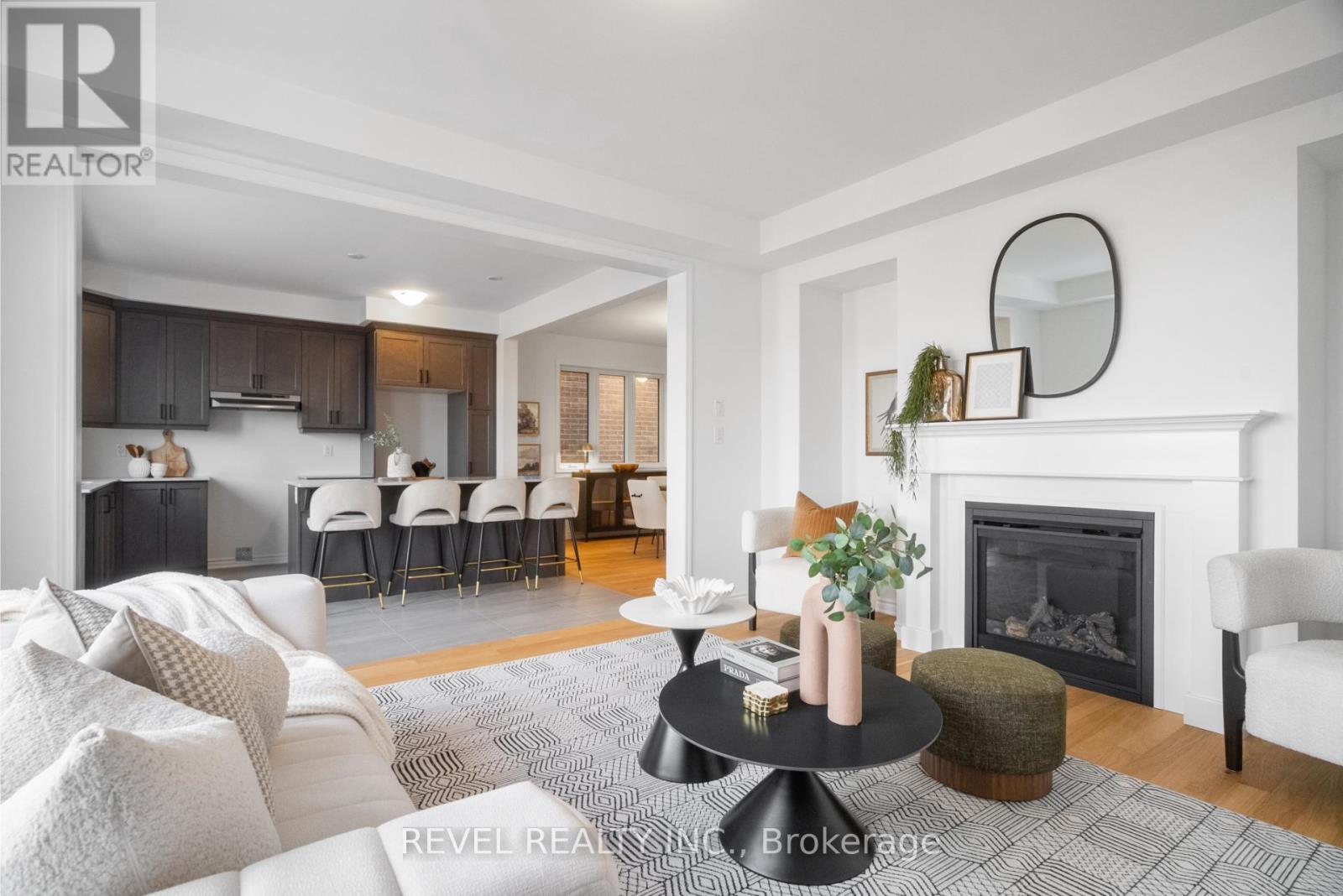 1545 Rothbury Crescent, Milton, ON - Indoor Photo Showing Living Room With Fireplace