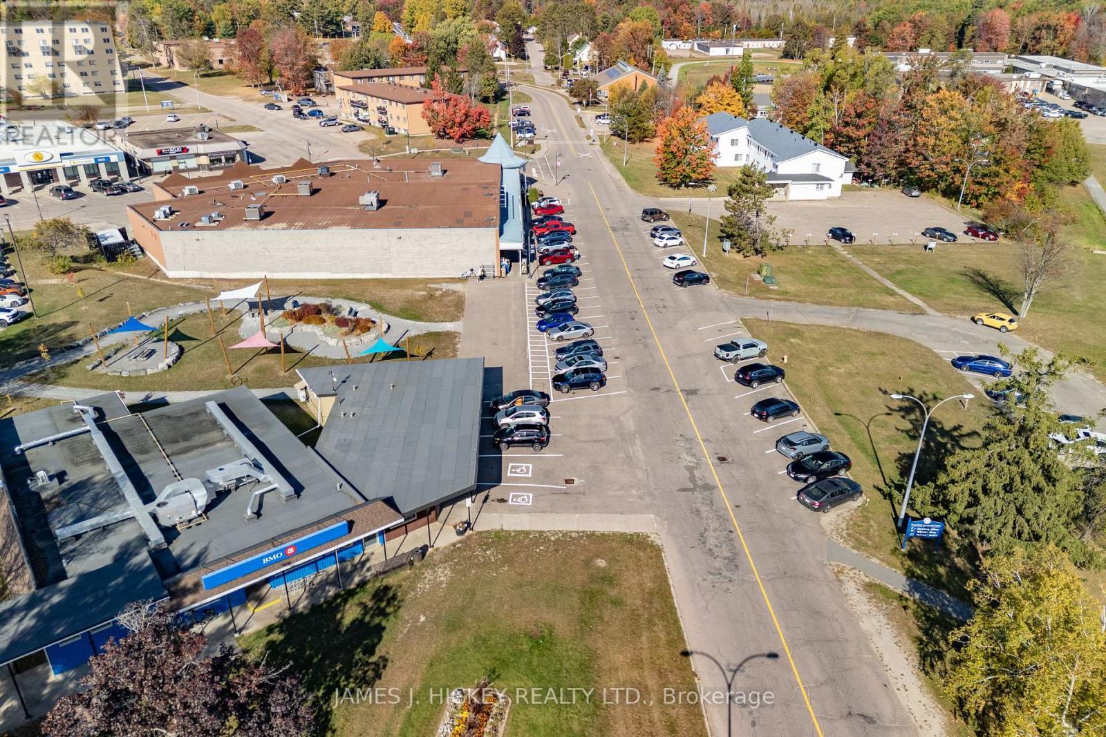 16 Ridge Road W, Deep River, ON