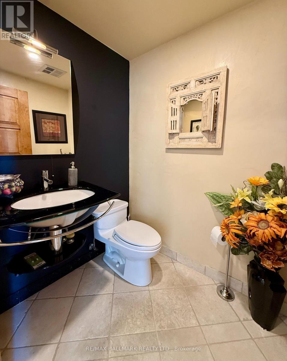 Ph11 - 10 Queens Quay W, Toronto, ON - Indoor Photo Showing Bathroom