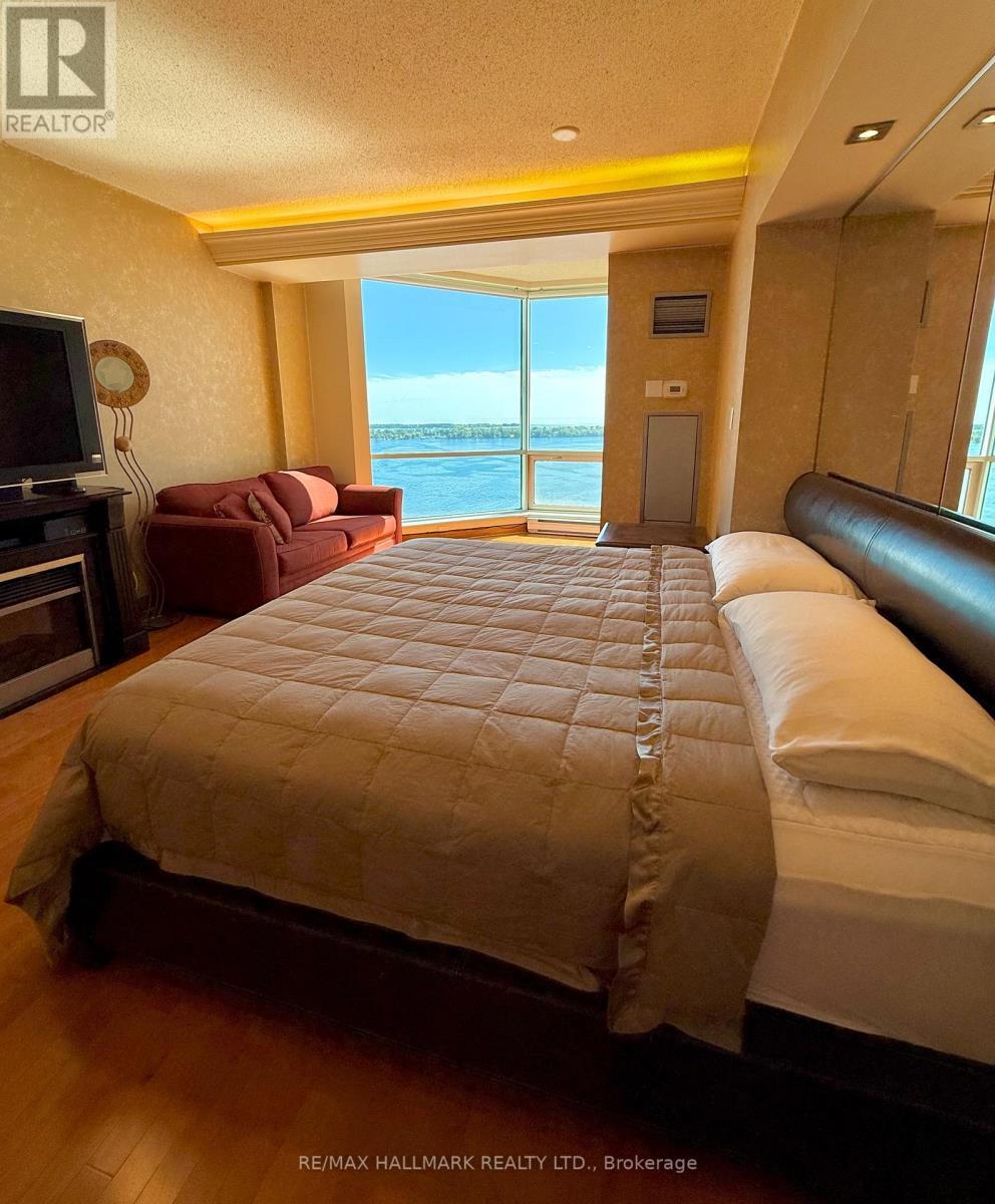 Ph11 - 10 Queens Quay W, Toronto, ON - Indoor Photo Showing Bedroom