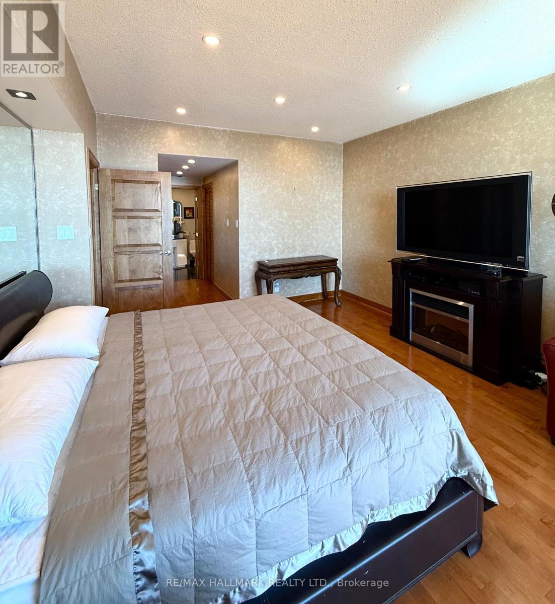 Ph11 - 10 Queens Quay W, Toronto, ON - Indoor Photo Showing Bedroom