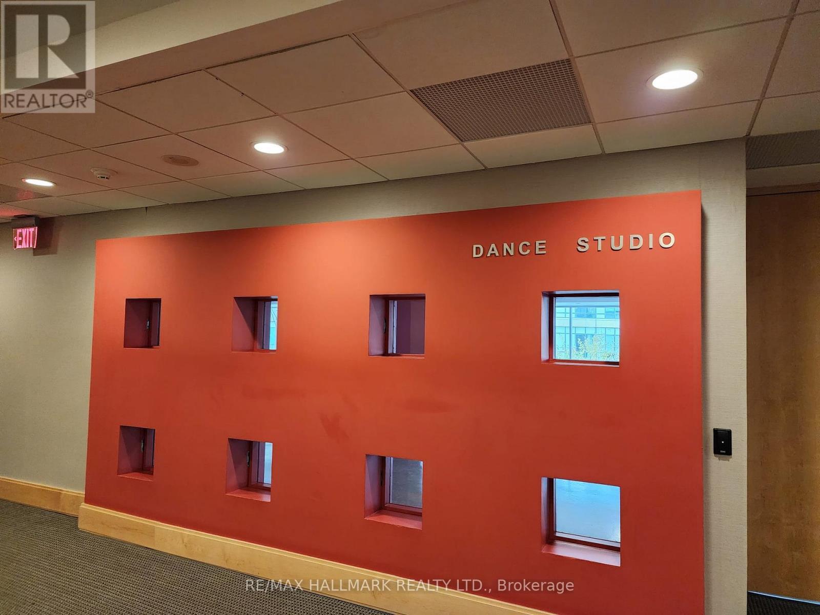 Ph11 - 10 Queens Quay W, Toronto, ON - Indoor