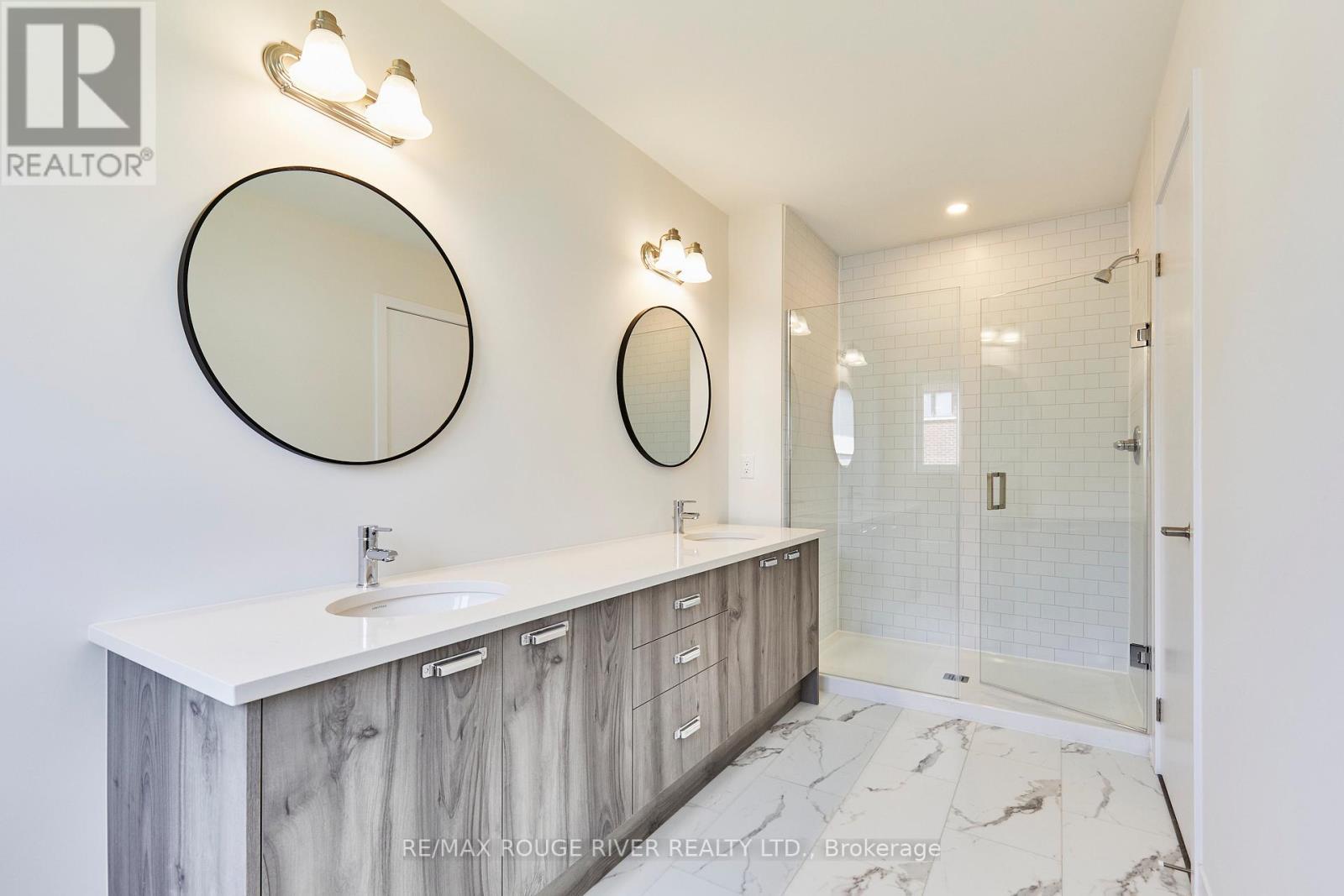 106 Ziibi Way, Clarington, ON - Indoor Photo Showing Bathroom