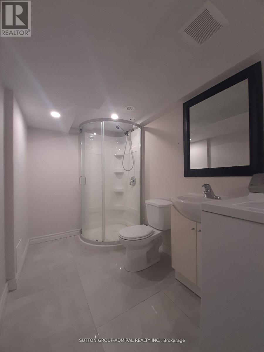 102 Lower - 1331 Major Mackenzie Drive, Vaughan, ON - Indoor Photo Showing Bathroom