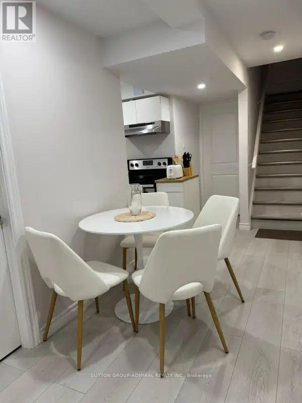 102 Lower - 1331 Major Mackenzie Drive, Vaughan, ON - Indoor Photo Showing Dining Room