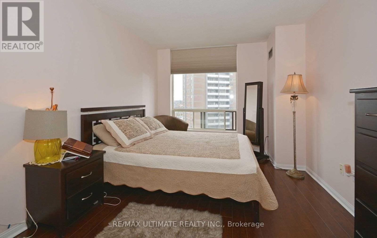 1206 - 3 Hickory Tree Road, Toronto, ON - Indoor Photo Showing Bedroom