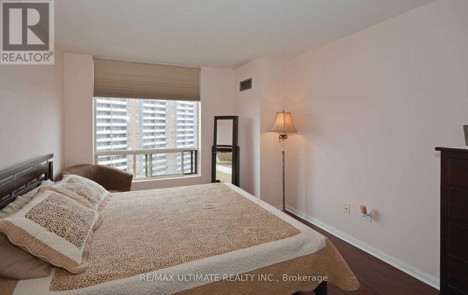 1206 - 3 Hickory Tree Road, Toronto, ON - Indoor Photo Showing Bedroom