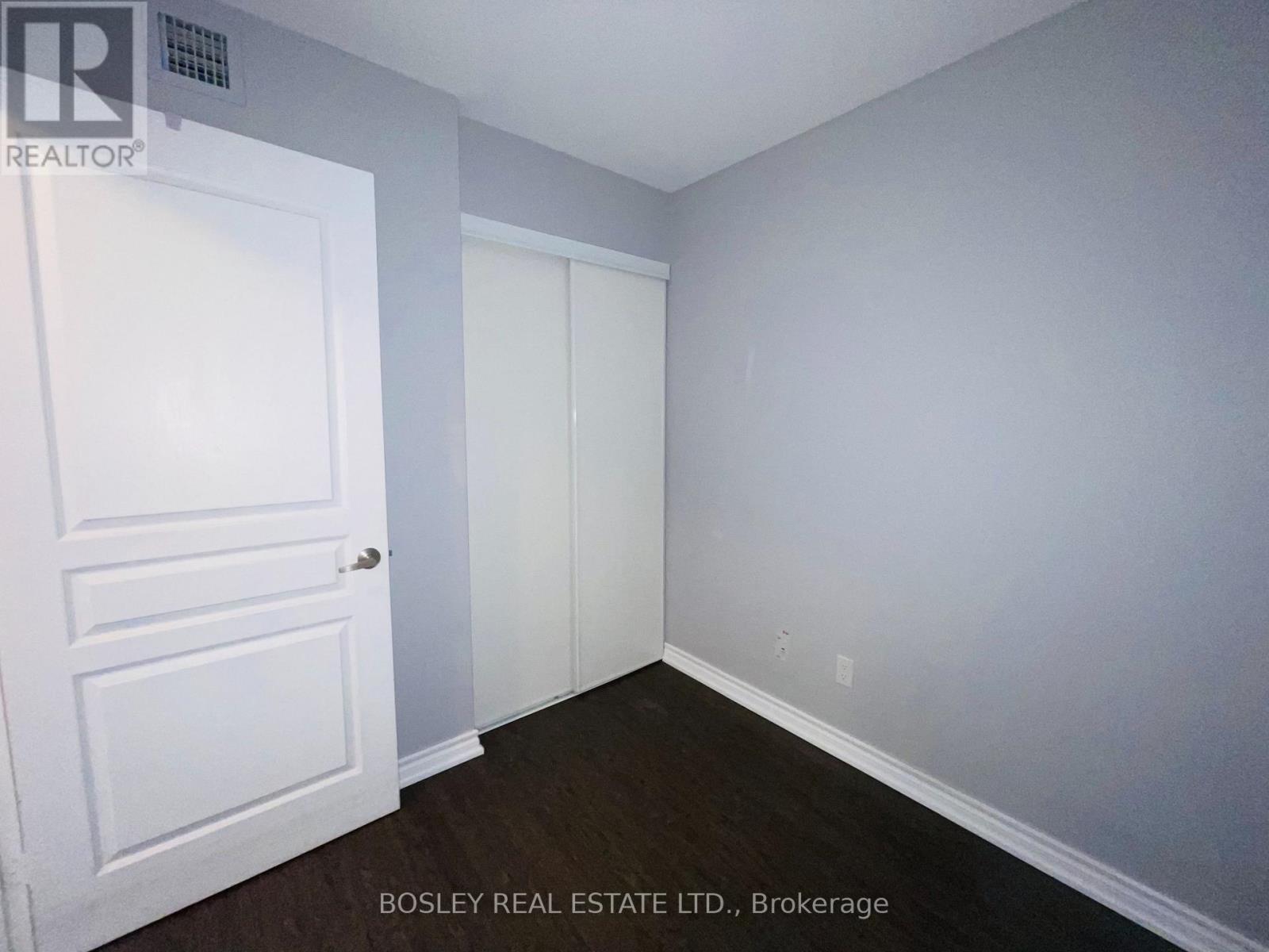 807 - 323 Richmond Street E, Toronto, ON - Indoor Photo Showing Other Room