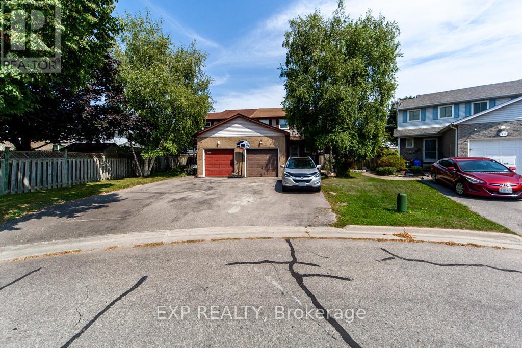 1447 Fleming Court, Oshawa, ON - Outdoor