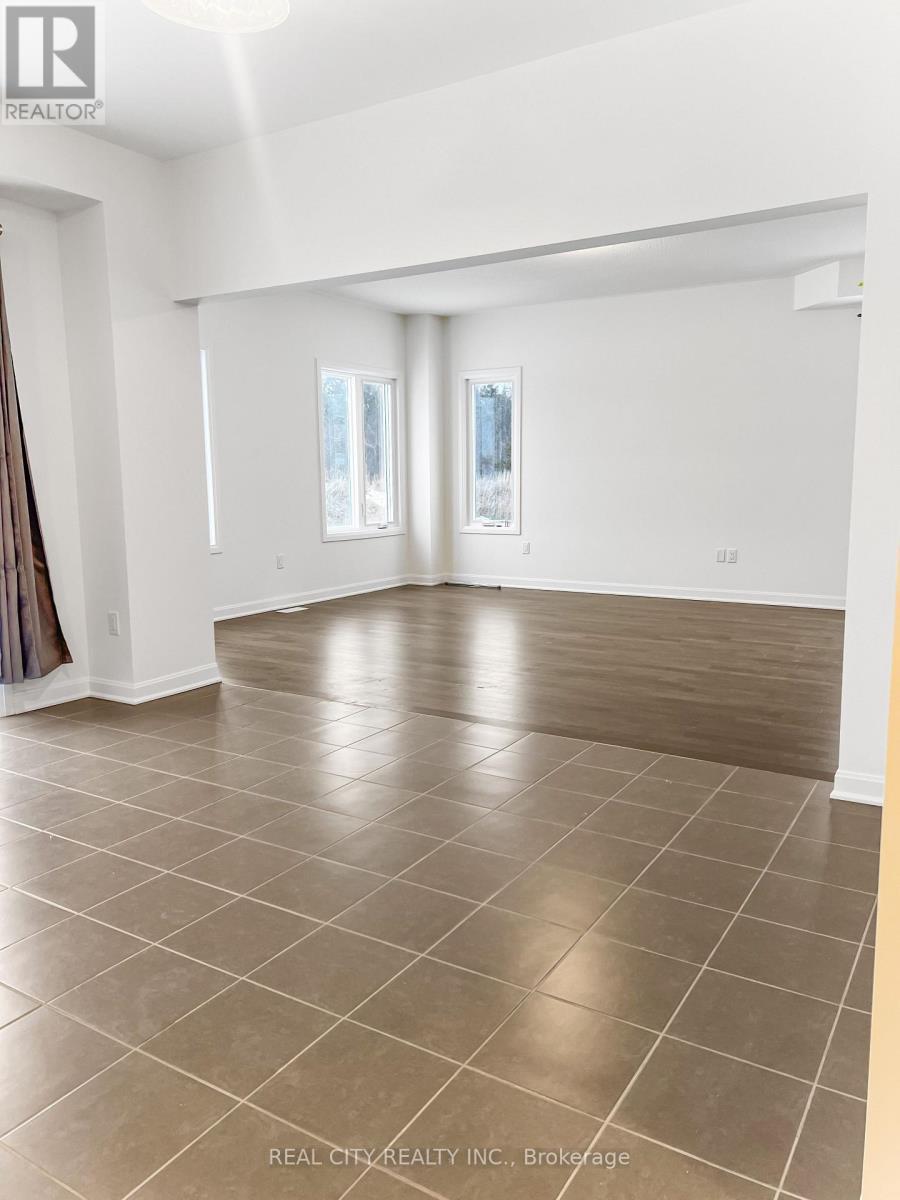 Breakfast & Family Room - 88 Royal Oak Crescent, Loyalist, ON - Indoor Photo Showing Other Room