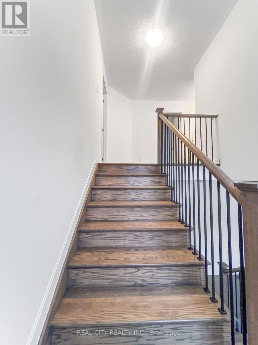 Upstairs - 88 Royal Oak Crescent, Loyalist, ON - Indoor Photo Showing Other Room