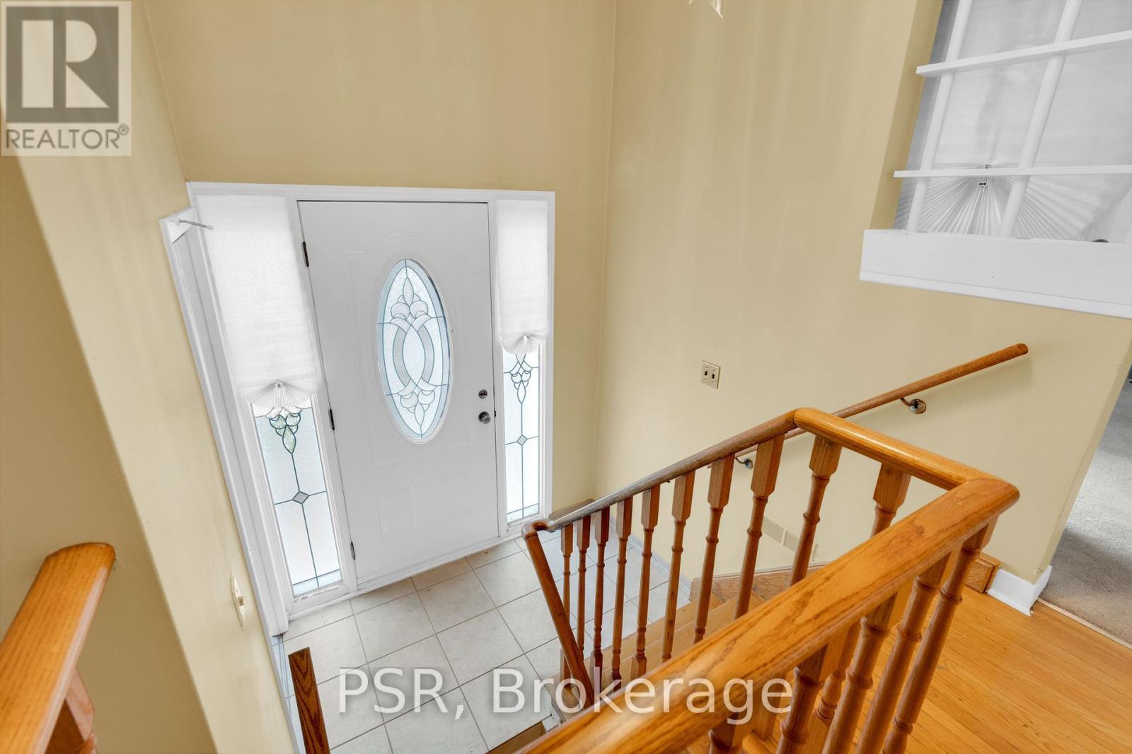 60 Bamford Crescent, Toronto, ON - Indoor Photo Showing Other Room