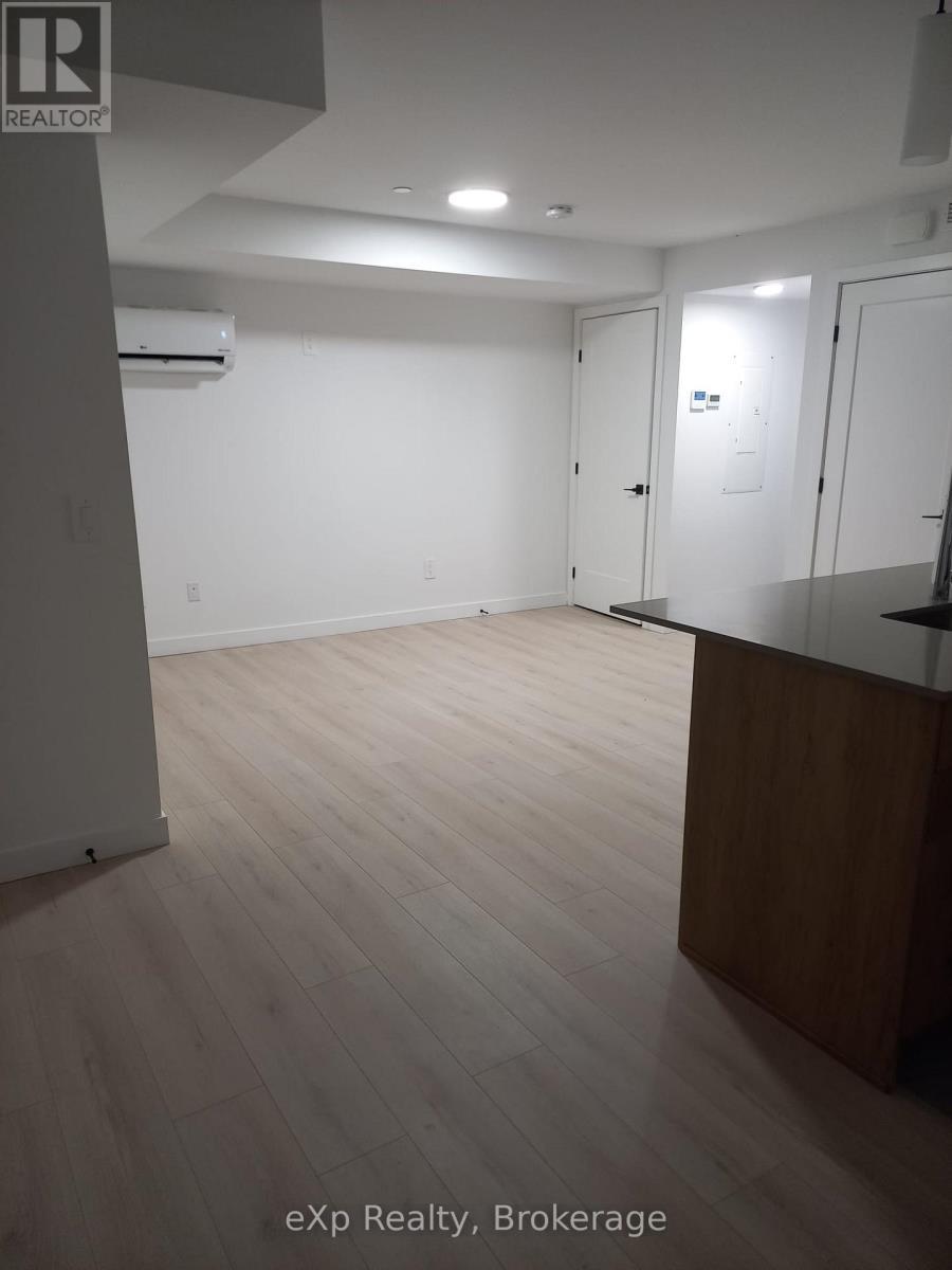 63 - 41 Mill Street, Kitchener, ON - Indoor