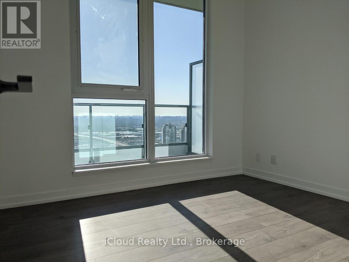 5502 - 950 Portage Parkway, Vaughan, ON - Indoor Photo Showing Other Room