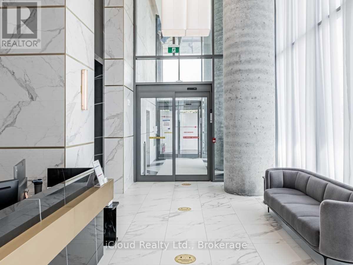 5502 - 950 Portage Parkway, Vaughan, ON -