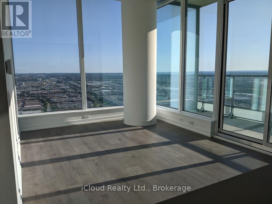 5502 - 950 Portage Parkway, Vaughan, ON - Indoor Photo Showing Other Room