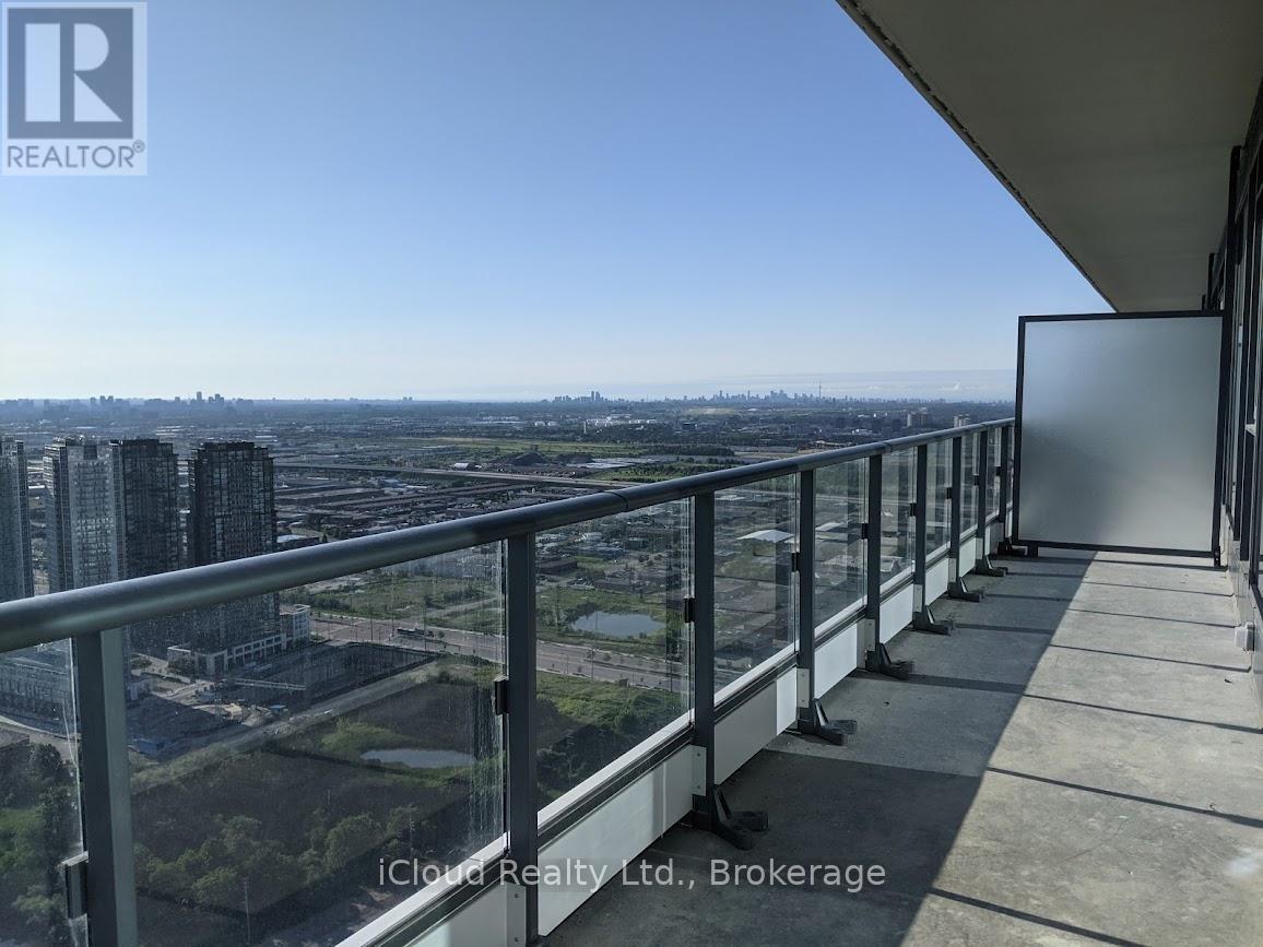 5502 - 950 Portage Parkway, Vaughan, ON - Outdoor With Balcony With View