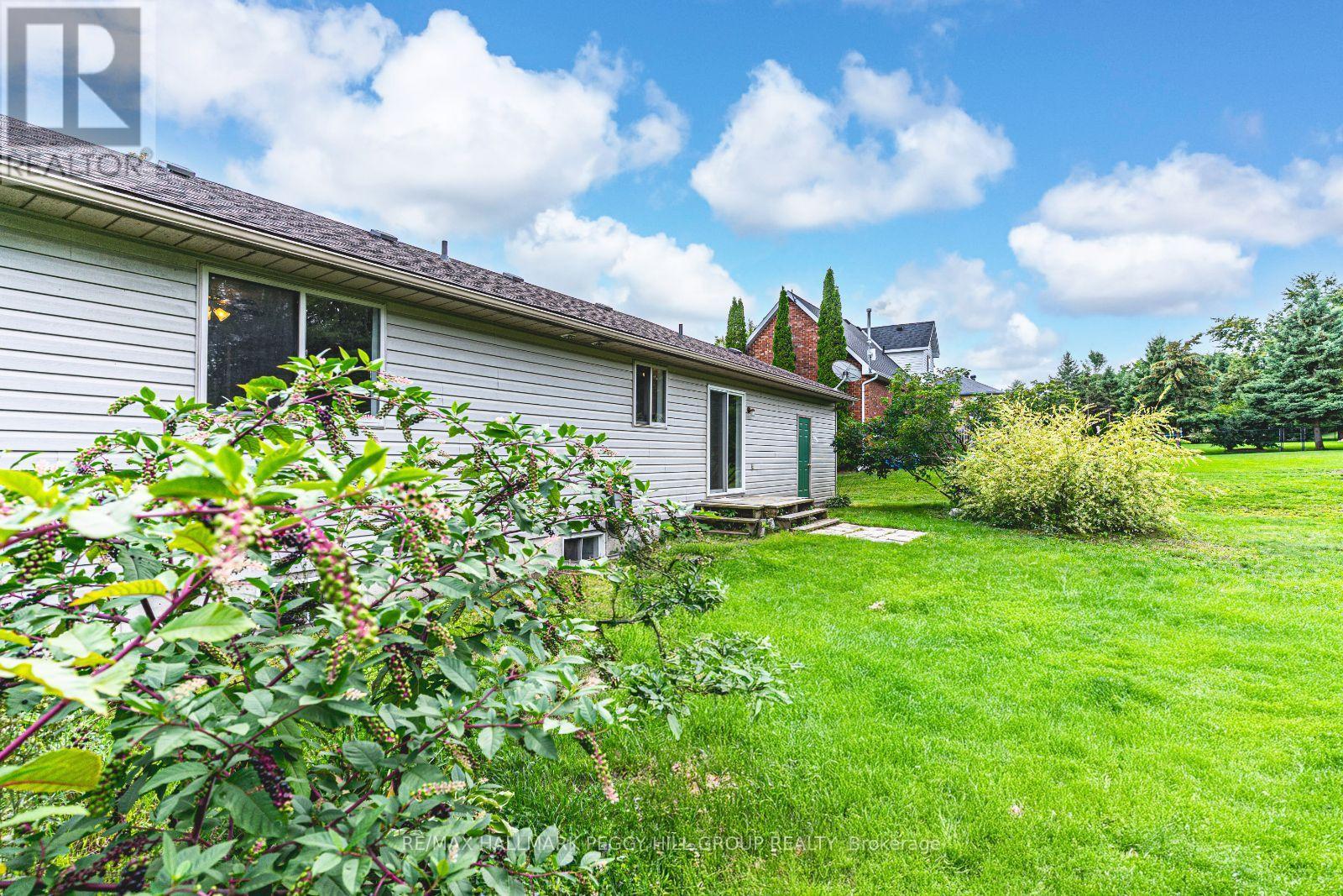 55 Marlow Circle, Springwater, ON - Outdoor