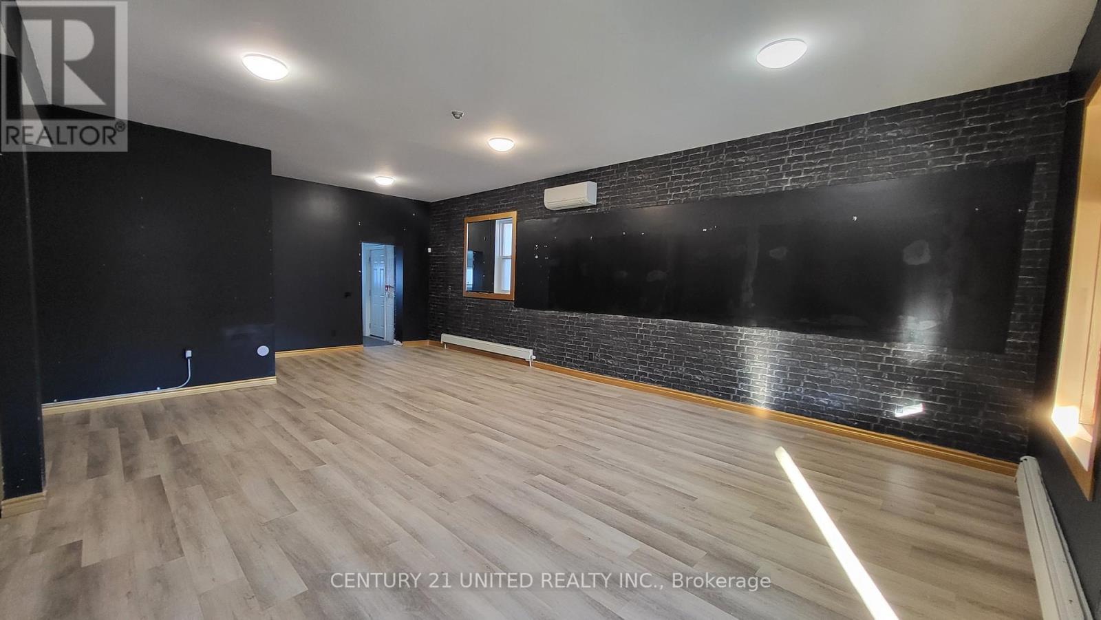 72 Hunter Street E, Peterborough (Ashburnham Ward 4), ON