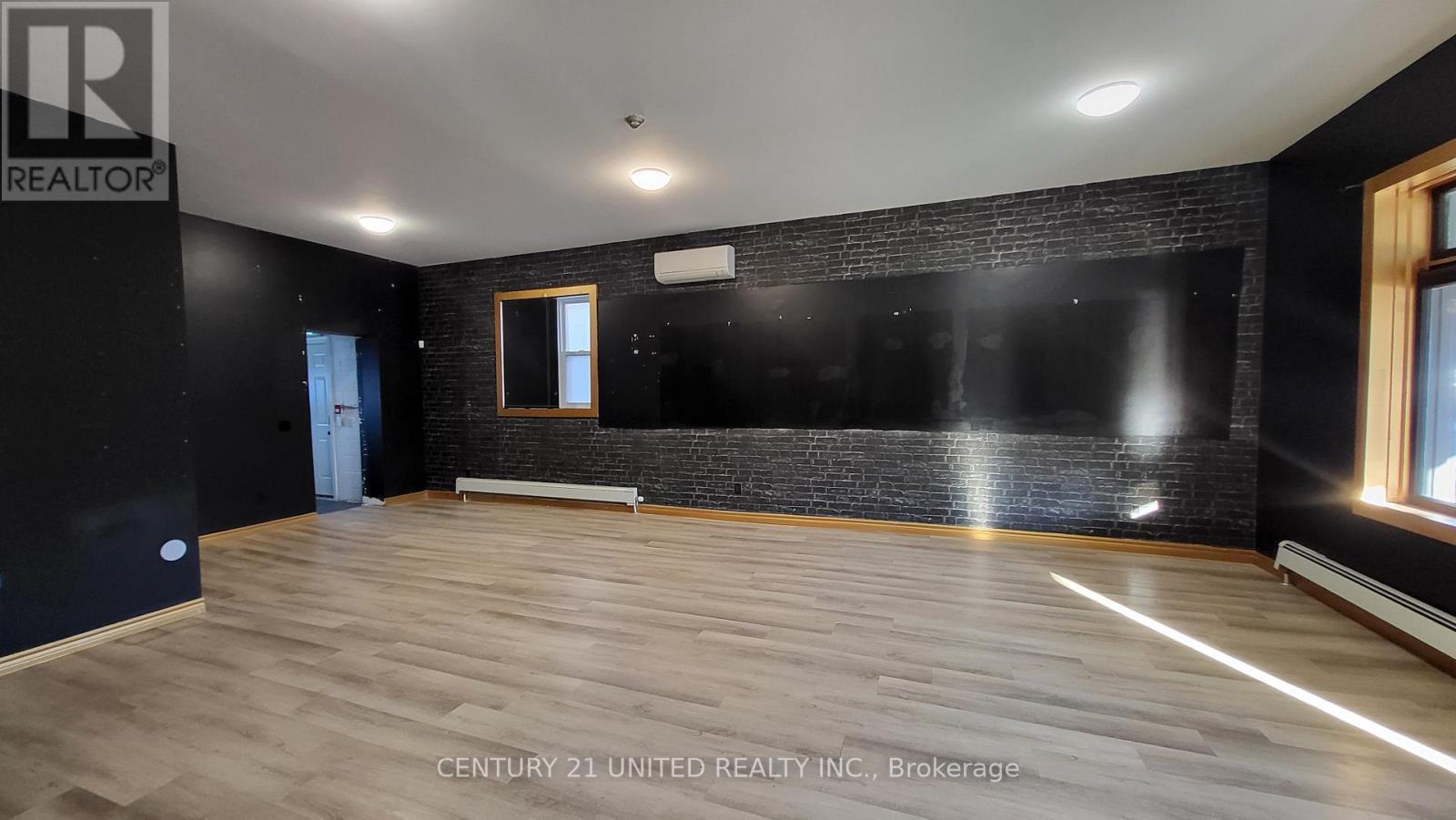 72 Hunter Street E, Peterborough (Ashburnham Ward 4), ON