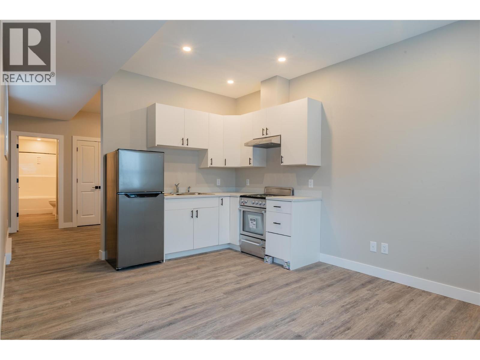 418 2Nd Avenue, Rivervale, BC - Indoor Photo Showing Kitchen