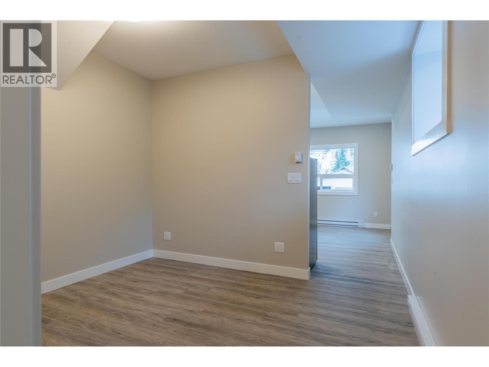 418 2Nd Avenue, Rivervale, BC - Indoor Photo Showing Other Room